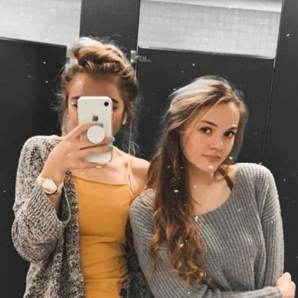 Meet your Posher, Jade - Picture 1 of 1